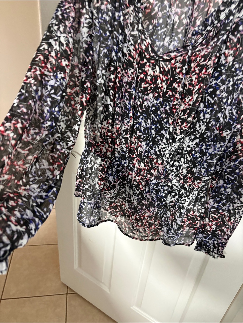 Liz Claiborne Sheer Black Multi-Print Long-Sleeve Blouse sz s
